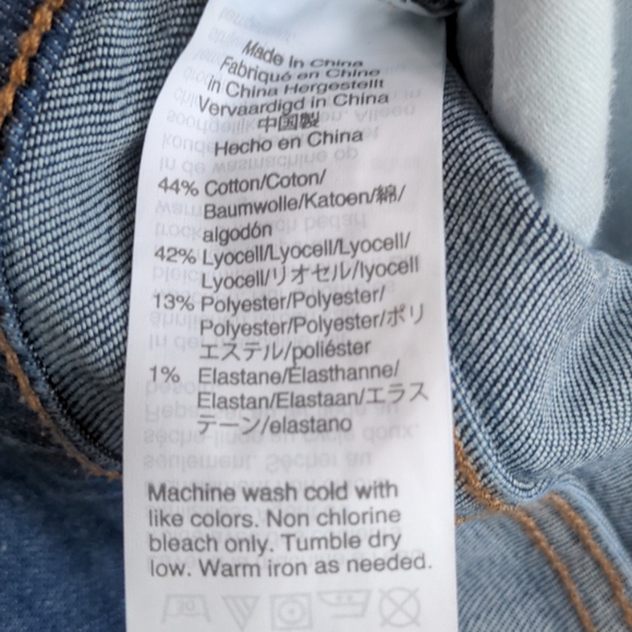 Madewell High Rise Crops - Picture 7 of 8